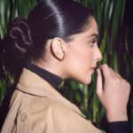 Sonam Kapoor Instagram – OOTN for ✔️ 

@rise.camp.in 
Trench. Kilt – @moschino
Earrings and Cuff – ( 👀👀👀🤫) 
Watch – @rolex @ethoswatches 
Shoes – @louisvuitton × @nike
Styled by @rheakapoor
Style Team @spacemuffin27 @manishamelwani @sanyakapoor @stacey.cardoz
HMU @namratasoni
Shot by @vaishnavpraveen @thehouseofpixels Delhi, India