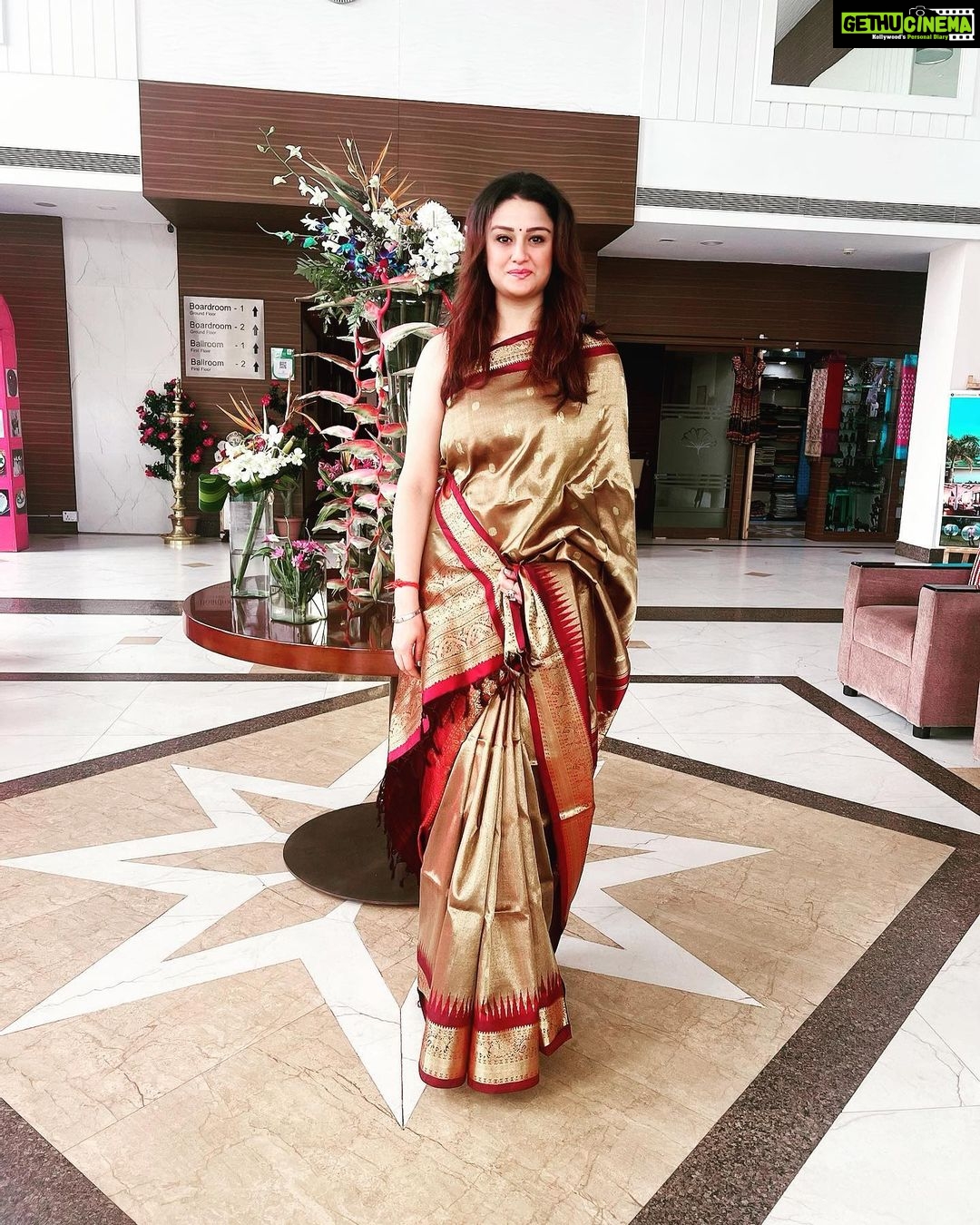 Sonia Agarwal Instagram - #sareelove #madurai #soniaagarwal #sa ❤️