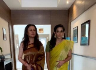 Sonia Agarwal Instagram - At Madurai for wedding event with BFF #bffgoals ❤️