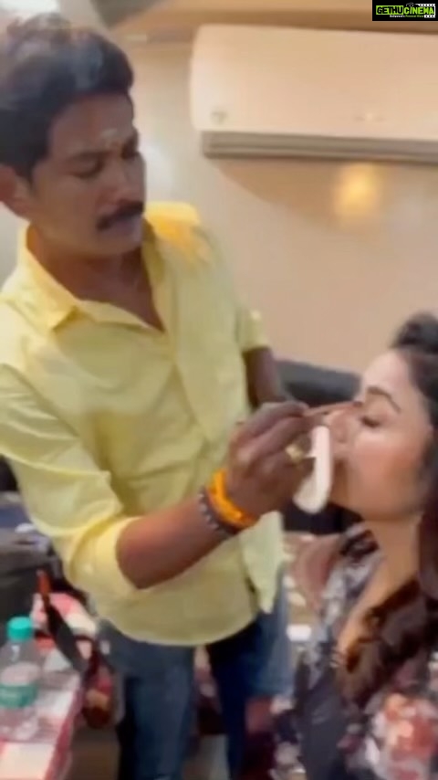 Sonia Agarwal Instagram - #instareels #sonta #chandumovie #soniaagarwal #sa #random #onthesets #jusforfun #kannadafilm #kannadasong