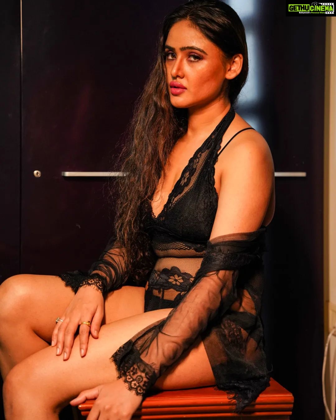 Sony Charishta - 7.3K Likes - #🖤🖤🖤 .
.
.
.
.
.
.
.
.
.