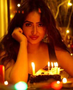 Sony Charishta Instagram - #😊🤗🙏🤲 On this birthday, I would like to thank god for this wonderful blessing called life and thanking my followers for their unconditional love. Also thanking friends and family for all they have done.
.
.
.
.
.

.
.
.
.
.
.
.
.
.
.#explorepage #explore #exploremore#explorer
#expofilm .#southactress