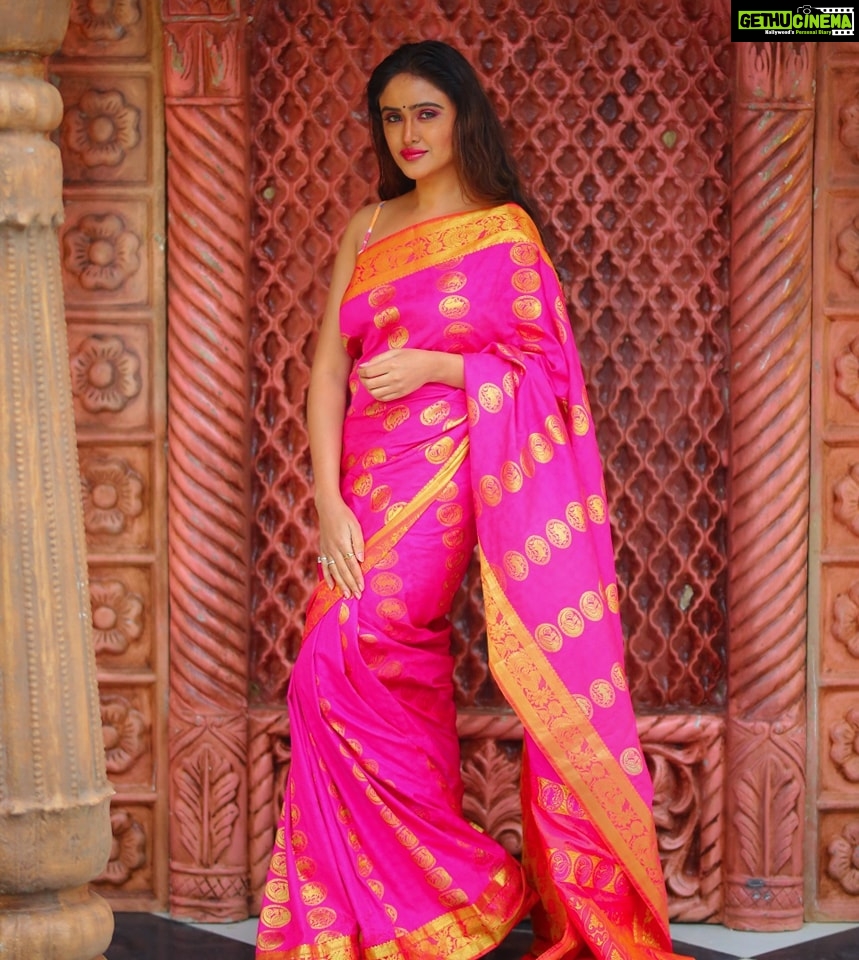 Sony Charishta Instagram - #💗💗 . . . . Designer @label_ragam Photography@naveen_photography_official location..@thenawabsgarden@indiaglitz_tamil @mallu_actress_insta @actresses_swag @_actress_tamil