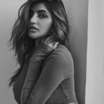Sreeleela Instagram - Look left or look right? Colour or black and white? Shot by: @arifminhaz Photo Asst: @thejaswitanneru Studio: @puchi.photography Hair: @chakrapu.madhu Makeup: @deepikakarnanimakeovers Styled by: @rashmitathapa Assisted by: @stephen_styles_ Accessories: @spillthebead ✨nimgoskara✨