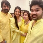Sreemukhi Instagram - Homeeeee!!!!! ❤️🧿