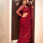 Sreemukhi Instagram - Aadivaaram with star maa parivaaram! ✨ On @starmaa every Sunday at 11 am! ✨ Styled by @greeshma_krishna.k Outfit @gummadidalashashi.label Jewellery @yuvi_collections PC @chinthuu_klicks Make up @nookesh.malla Hair @mahi_brand_ #sreemukhi #starmaa #aadivaaramwithstarmaaparivaaram #styledbygkk
