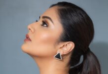 Sreemukhi Instagram - Mr.&Mrs. 🖤 On @etvtelugu2708 @gnapikaentertainments ✨ Outfit @gummadidalashashi.label PC @chinthuu_klicks Makeup- Ramesh Hair @mahi_brand_ #sreemukhi #mr.&mrs #etv #gnapikaentertainments