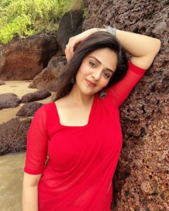 Sreemukhi Instagram - Red HOT! Why NOT?! 😁
Wrapping it up with a saree! 🔥🥰
And this was designed by my dearest @chandrikakancherla in may be 1 hour?!
 I love you @chandrikakancherla 🥰😘

PS- This trip is very close to my heart!❤️🧿

#sreemukhi #redhotwhynot #colagoa #vacation