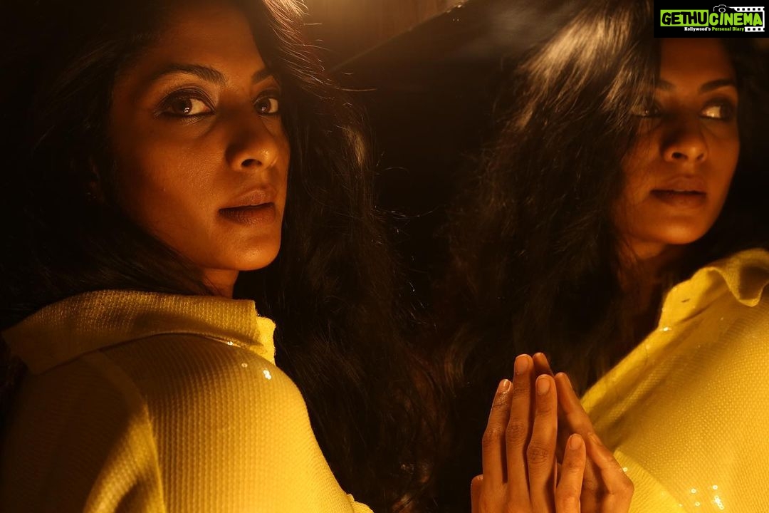 Sriya Reddy Instagram - The lights can be flickering, but we can be unflinching.