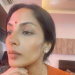 Sriya Reddy Instagram - Nothing on my mind, just staring into eternity!