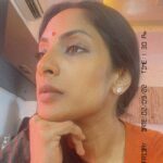 Sriya Reddy Instagram - Nothing on my mind, just staring into eternity!