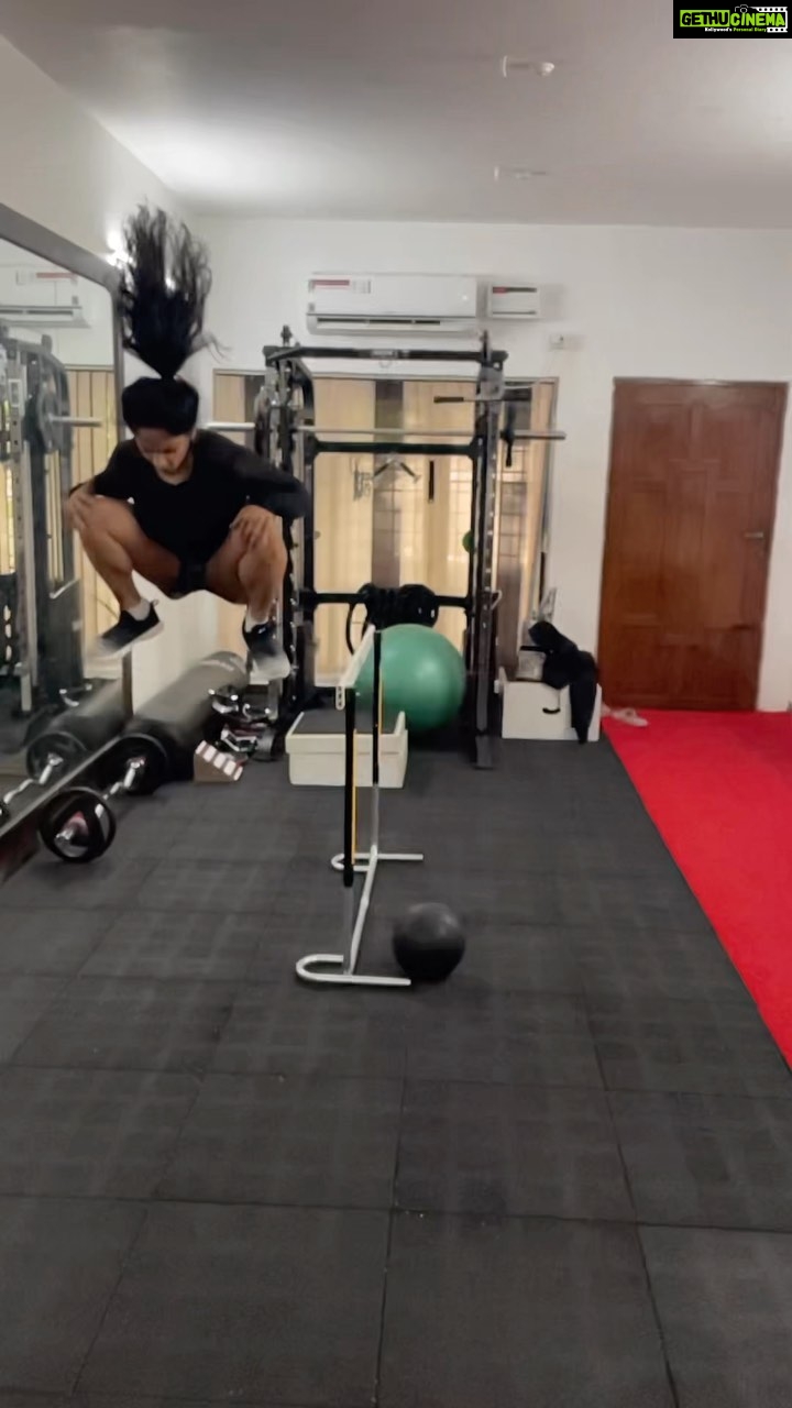 Sriya Reddy Instagram - #conditioning #training ! Struggling a bit but need to keep pushing !