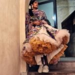 Sriya Reddy Instagram - Waiting to take one glimpse of the bride ! Captured perfectly by @rachelstylesmith