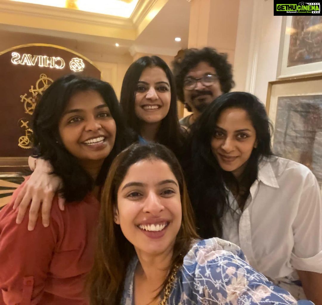Sriya Reddy Instagram - We don’t meet people by chance , they are meant to cross our path for a reason ! I Call them my Amazon sweetheart , poodle , daddy , guha darling … I’m aghast at the names I come up with 🤣❤️