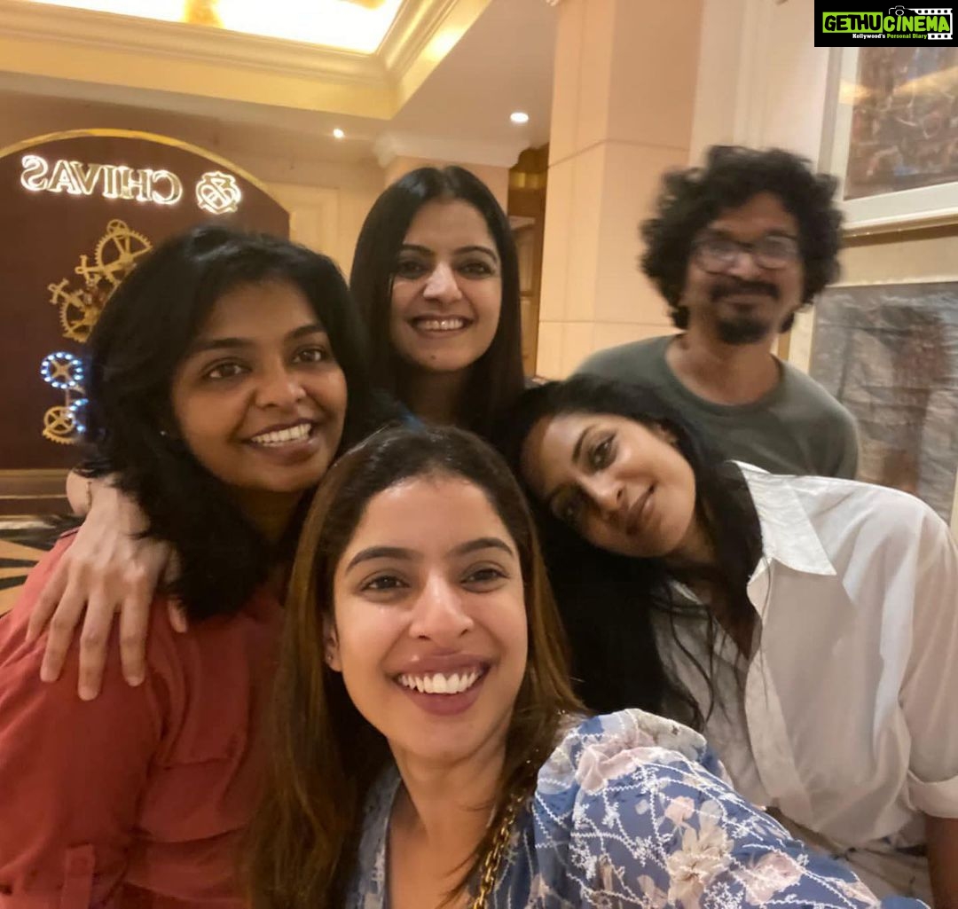 Sriya Reddy Instagram - We don’t meet people by chance , they are meant to cross our path for a reason ! I Call them my Amazon sweetheart , poodle , daddy , guha darling … I’m aghast at the names I come up with 🤣❤️