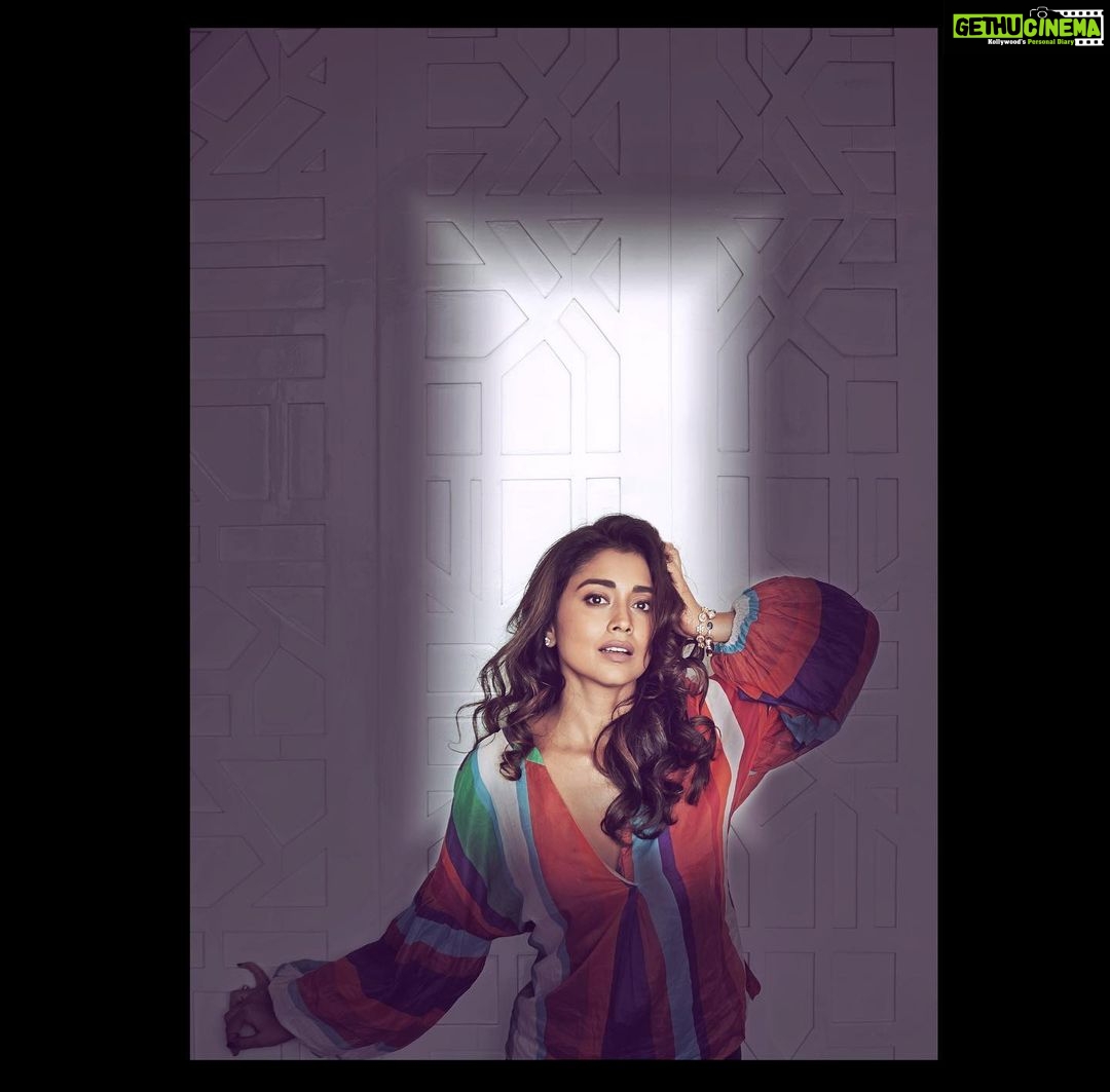 Sunder Ramu Instagram - @shriya_saran1109 #sunderphotography @sunderramu #shriyasaran #actor #actress #films