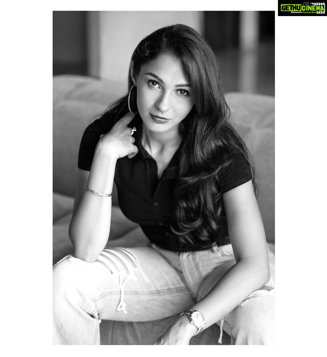 Sunder Ramu Instagram - @therealandreajeremiah @prakatwork @sharmilahairstylist