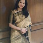 Sunitha Upadrashta Instagram – How many of you like Gold and Black combination.. That too in Handloom..