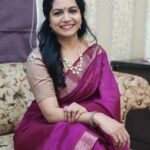Sunitha Upadrashta Instagram - Hello from etv Swarabhishekam shoot.. Singing some old beautiful superhit melodies. It's a happy musical day for me. How about you..