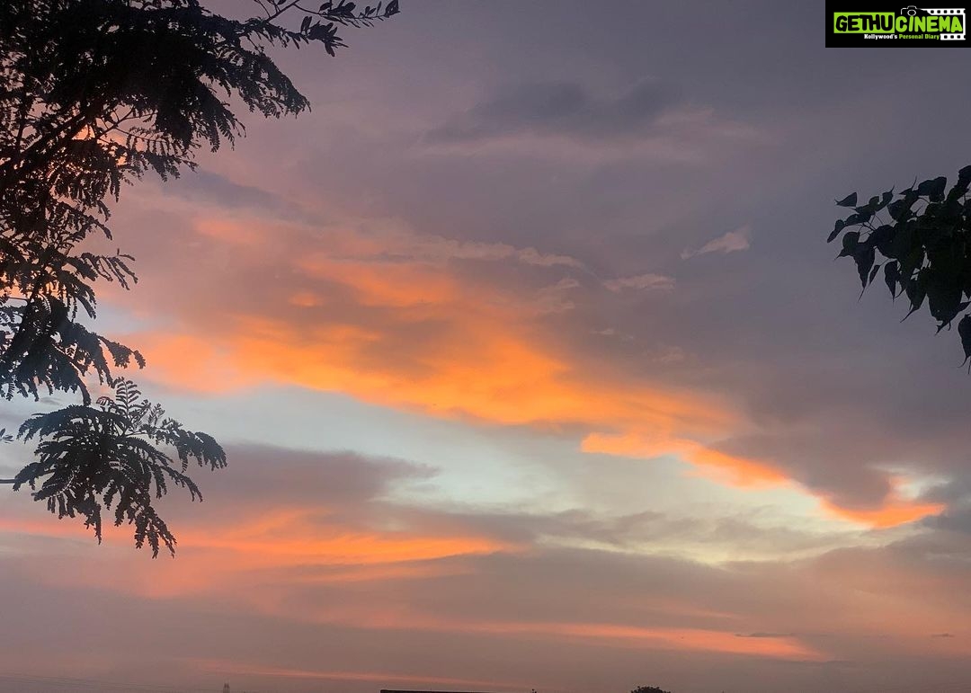 Sunitha Upadrashta Instagram - The sunset in all its resplendent glory ❤️