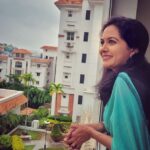 Sunitha Upadrashta Instagram - Enjoying the evening's bliss 💙 @sreechaitzz 🤗