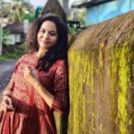 Sunitha Upadrashta Instagram – Laterite stone walls and very beautiful sunset rays this time ❤️