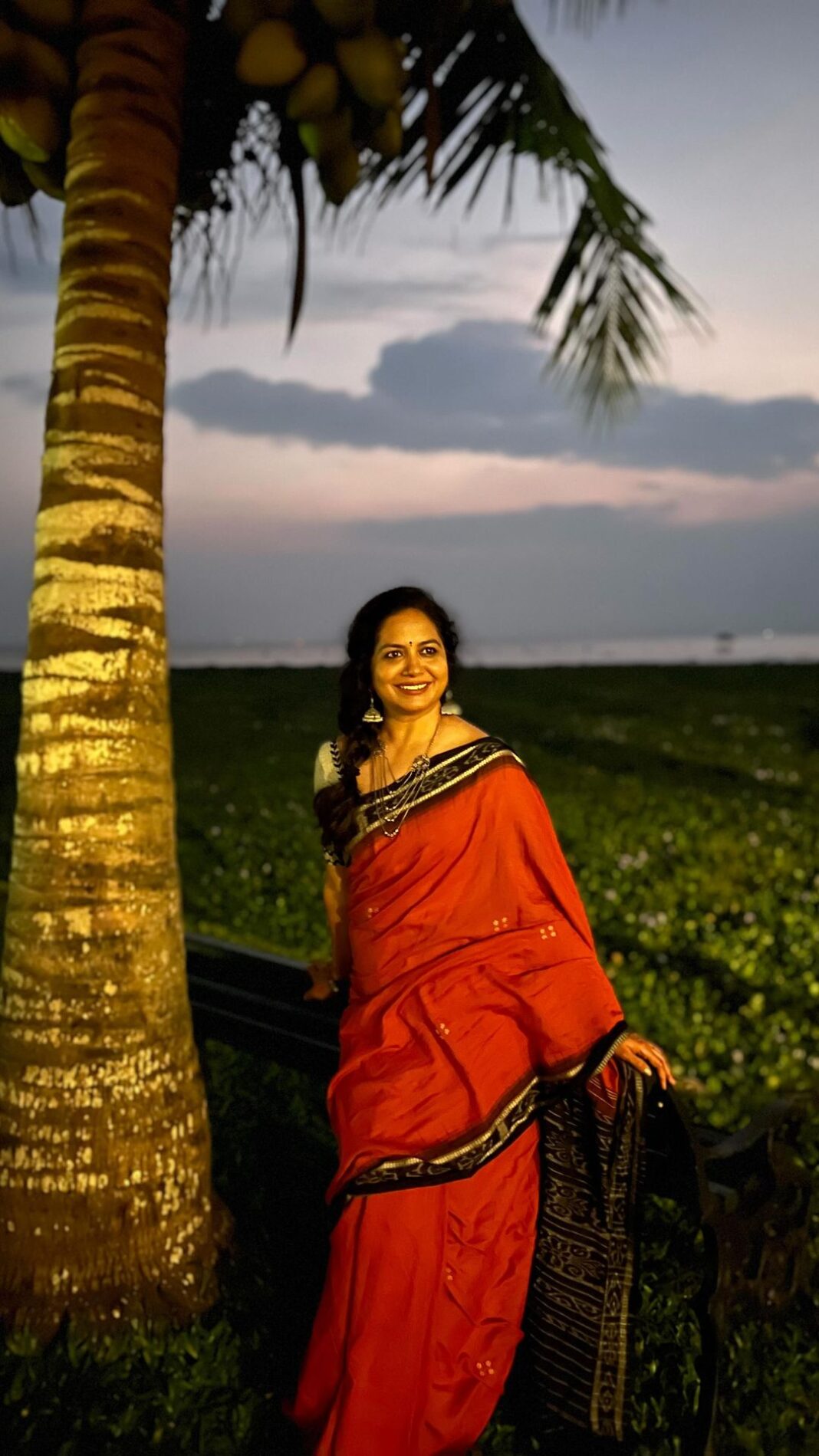 Sunitha Upadrashta Instagram - Another beautiful evening!!