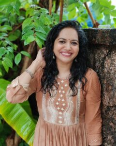 Sunitha Upadrashta Instagram - Inspite of being very busy with my career and family, I always find time to appreciate the little things God created .. the sunshine, the rain and the beautiful Nature around me. It gives me immense pleasure and positivity to achieve my goals professionally and personally!!