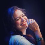 Sunitha Upadrashta Instagram - All smiles at “Paadutha thiyaga” sets. Kids and their singing making me more happy. Thank you @agtraju for the pics..