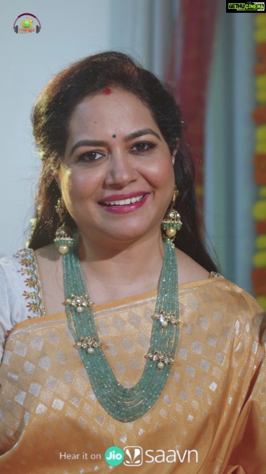 Sunitha Upadrashta Instagram - Its Day 3 of #Navaratri !🕉️ Let’s chant along to this Divinely #AnnapurnaSlokam / అన్నపూర్ణా శ్లోకం, Out Now on @mangomusiclabel 🎶 ▶️ https://youtu.be/26wQwm0v4Pc #DeviNavaratriSlokas @upadrastasunitha @josyabhatla2014 @dr.josyabhatla #PrakashRex #Varun @sree.abheri.studios @vibhajewellers @gowrisignatures #MangoMusic