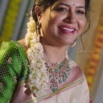 Sunitha Upadrashta Instagram - Get blessed with this Devotional #GayatriSlokam / గాయత్రీ శ్లోకం , Out Now on @mangomusiclabel 🙏🕉 ▶ https://youtu.be/AxD9fYuIGhc #DeviNavaratriSlokas @upadrastasunitha @josyabhatla2014 @dr.josyabhatla #PrakashRex #Varun @sree.abheri.studios @vibhajewellers @gowrisignatures #MangoMusic