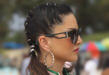 Sunny Leone Instagram - Go Green! 💚🎄 . . Outfit by @nidhimalhan Accessories by @forever21_in Sunglasses by @opiumeyewear Shoes by @stevemaddenindia Styled by @hitendrakapopara Fashion team : @tanyakalraaa @sarinabudathoki Hmu @jeetihairtstylist @kin_vanity Photography by @deepaksfilmography . . @mtvsplitsvilla @mtvindia #MTVSplitsvillaX4 #MTVSplitsvilla #Splitsvilla