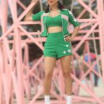 Sunny Leone Instagram – Go Green! 💚🎄
.
.

Outfit by @nidhimalhan Accessories by @forever21_in Sunglasses by @opiumeyewear Shoes by @stevemaddenindia Styled by @hitendrakapopara Fashion team : @tanyakalraaa @sarinabudathoki Hmu @jeetihairtstylist @kin_vanity Photography by @deepaksfilmography 
.
.
@mtvsplitsvilla @mtvindia
#MTVSplitsvillaX4 #MTVSplitsvilla #Splitsvilla