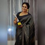 Surabhi Lakshmi Instagram – Happy and humbled to receive the Kerala Film Critics Best Actress award from Adoor Gopalakrishnan Sir for the film Jwalamukhi. 
Every award is a reminder to keep marching forward and strive for more ✨

Event : Kerala Film Critics Award
Photography : @maheshfotographie
Wardrobe Consultant : @arjun_vasudevs
HMUA : @amal_ajithkumar
Wearing : @ektha.prescilajosephchungath
Jewellery : @anokhi_priyakishore 

#KeralaFilmCriticsAward #BestActress #AboutWork #Gratitude