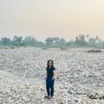 Surabhi Lakshmi Instagram – പ്രിയ്യപ്പെട്ട പോണ്ടിച്ചേരി…വേനലിൽ പെയ്യുന്ന മഴ പോലെ നീ സമ്മാനിച്ച നനവാർന്ന ഓർമ്മകൾക്ക് നന്ദി 🤍 

#Mondaymemories #Takemeback #Mondaymood #travelvibes Pondicherry,India