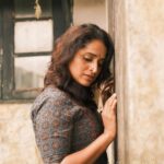 Surabhi Lakshmi Instagram - 🖼 📸 @sethu_athippillil @kevintenson 👗 @klumbyprajinajaanaki 💄 @sanukalathamparampil @sumeshunni_ Retouch @rahulsfx . . . . . . . . . #insta#instagram#instafam#pic#picoftheday#instadaily#instafamily#hilltop#movieshooting#work#movielocation#locationstill#explorepage