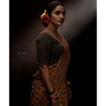 Surabhi Lakshmi Instagram – You don’t wear yellow when you’re in doubt. It’s a deliberate choice. A bold statement.

Photography – @arun_payyadimeethal
Costume – @klumbyprajinajaanaki 
Jewellery – @minar_fashion_jewellery @aadhi.i__
Styled by @prajinajaanaki 
Studio – @shadowfx2021
Makeup – @nashash_makeover
Assisted by @pheonix_flamzzzz_
.
.
.
.
.
.
.
.
.
.
.
.
#sareelove #keralaactress #sareedraping #ethnicwear #fashion #photoshoot #keralaphotogallery #model