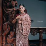 Surabhi Lakshmi Instagram – Desi Avatar.
.
.
.
People say don’t take life too seriously but at times make seriousness your attire.  𝙲𝚊𝚖𝚎𝚛𝚊 @ameer_mango 
𝙲𝚊𝚖𝚎𝚛𝚊 𝚊𝚜𝚒𝚜𝚝𝚊𝚗𝚝 @arjunsreehari 
𝙼𝚊𝚔𝚎𝚞𝚙 @amal_ajithkumar 
𝚂𝚊𝚛𝚎𝚎 @silk_mandir 
𝙱𝚕𝚘𝚞𝚜𝚎 @tashidesignerstudio 
𝙹𝚎𝚠𝚎𝚕𝚕𝚎𝚛𝚢 @amour_jewellery_collections
𝚂𝚙𝚎𝚌𝚒𝚊𝚕 𝚝𝚑𝚊𝚗𝚔𝚜 𝚝𝚘 @arambresorts 𝚏𝚘𝚛 𝚝𝚑𝚎 𝚊𝚖𝚊𝚣𝚒𝚗𝚐 𝚕𝚘𝚌𝚊𝚝𝚒𝚘𝚗 Aramb Boutique Resort