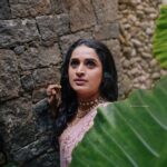 Surabhi Lakshmi Instagram – 𝚆𝚎 𝚎𝚊𝚌𝚑 𝚑𝚊𝚟𝚎 𝚘𝚞𝚛 𝚘𝚠𝚗 𝚏𝚘𝚛𝚖 𝚘𝚏 𝚋𝚎𝚊𝚞𝚝𝚢,𝚊𝚗𝚍 𝚝𝚑𝚊𝚝’𝚜 𝚛𝚎𝚊𝚕𝚕𝚢 𝚜𝚙𝚎𝚌𝚒𝚊𝚕

𝙲𝚊𝚖𝚎𝚛𝚊 @ameer_mango 
𝙲𝚊𝚖𝚎𝚛𝚊 𝚊𝚜𝚒𝚜𝚝𝚊𝚗𝚝 @arjunsreehari 
𝙼𝚊𝚔𝚎𝚞𝚙 @amal_ajithkumar 
𝚂𝚊𝚛𝚎𝚎 @silk_mandir 
𝙱𝚕𝚘𝚞𝚜𝚎 @tashidesignerstudio 
𝙹𝚎𝚠𝚎𝚕𝚕𝚎𝚛𝚢 @amour_jewellery_collections
𝚂𝚙𝚎𝚌𝚒𝚊𝚕 𝚝𝚑𝚊𝚗𝚔𝚜 𝚝𝚘 @arambresorts 𝚏𝚘𝚛 𝚝𝚑𝚎 𝚊𝚖𝚊𝚣𝚒𝚗𝚐 𝚕𝚘𝚌𝚊𝚝𝚒𝚘𝚗 Aramb Boutique Resort