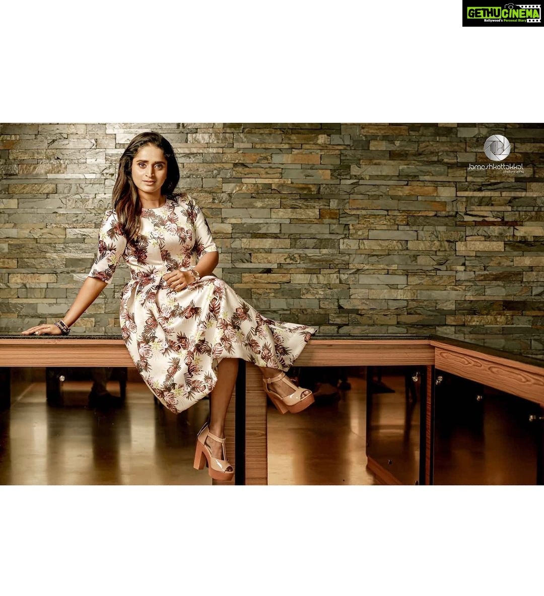 Surabhi Lakshmi Instagram - Publication: Star and style Photo: @jameshkottakkal Makeup and hair styling: @amal_ajithkumar Outfit by: @ec_essentialchanges boutique,palarivattam,Kochi(Floral frock and floral saree) Location: @kpmtripenta_calicut Photo editing: @ Vinos madavan For watch Photo shoot videos Click the link below Part 1 https://youtu.be/PBcPXtdFjU8 Part 2 https://youtu.be/3l_VMfU0F6A KPM Tripenta