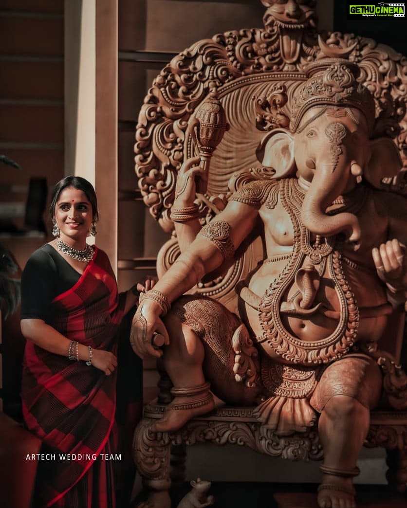 Surabhi Lakshmi Instagram - Always ethnic over anything✨✨✨ Costum by: @julaha_archana_arun Makeup by: @abilashchicku Photography: @shemir_m @artechweddingteam