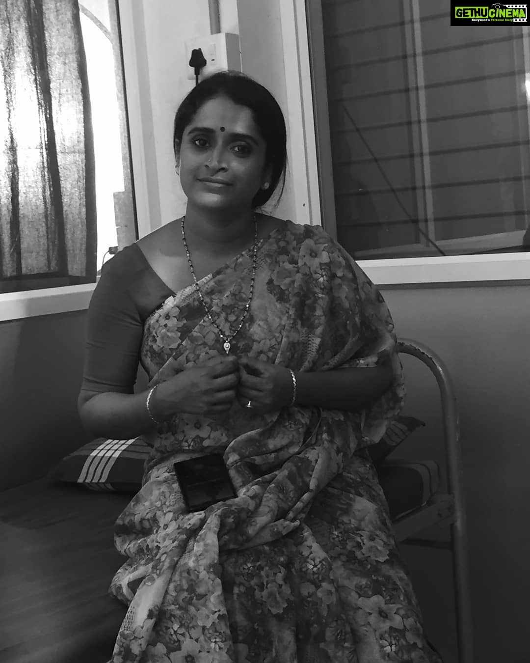 Surabhi Lakshmi Instagram - Poriveyil🖤