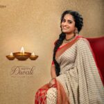Surabhi Lakshmi Instagram - Happy Diwali ✨ Costume: Sabarinath Makeup: Amal Ajithkumar 📸: Biju Elayadath Retouch: Suveesh Graphiccyanide Jewelry courtesy: @mayoorajewels_by_archana Costume by: @janki__boutique
