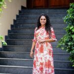 Surabhi Lakshmi Instagram - Style is what you do with the fashion.👗 Thank you so much for the outfit @rashmi.muraleedharan @rashmimuraleedharan Makeup & styling: @amal_ajithkumar