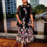 Surabhi Lakshmi Instagram - All dressed up, Vikruthi theatre visit🎬 Costume by: @rashmi.muraleedharan, @rashmimuraleedharan Makeup & styling: @amal_ajithkumar