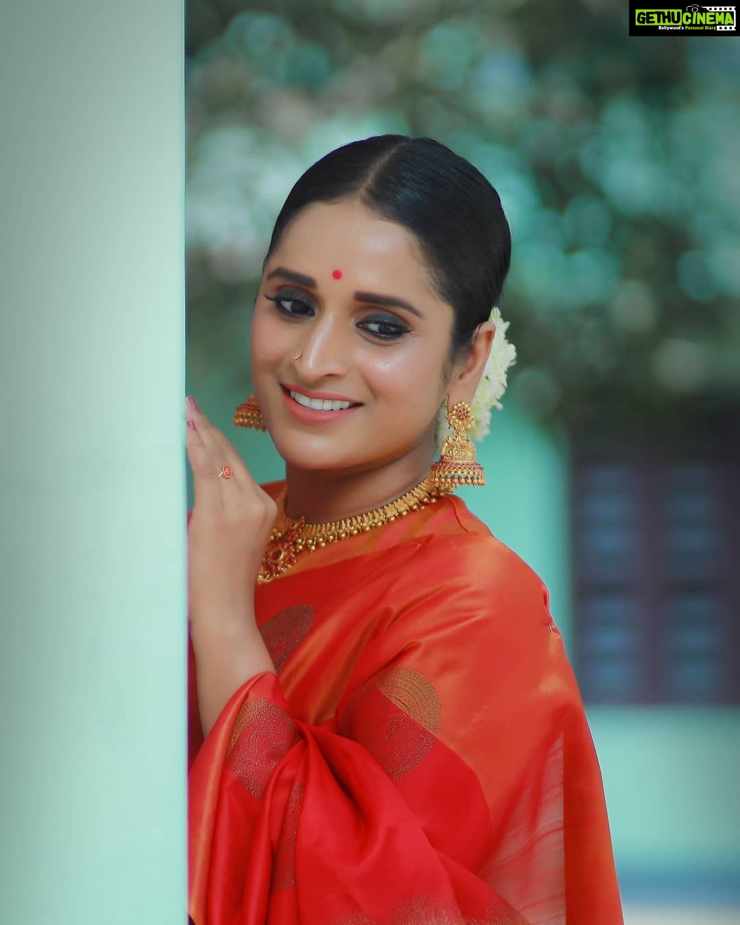 Surabhi Lakshmi Instagram - Makeup @amal_ajithkumar Costume design @sabarinathnath Photo courtesy @click_by_midhun_prakash