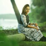Surabhi Lakshmi Instagram - Photo :@arun_payyadimeethal Retouch: @suveeshgraphiccyanide Makeup: @unnips Styling: reshmi muraleedharan