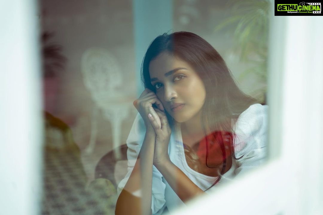 Surabhi Santosh Instagram - It’s not what I feel for you but it’s what I don’t feel for anyone but you that scares me🍓 Photograper: @mithul_vt Cafe Azzure