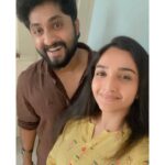 Surabhi Santosh Instagram – Well, that was a fun shoot💜
@dhyansreenivasan 

#Aapkaiseho #malayalamfilm #superfunshoot #dhyansreenivasan #rameshpisharody #ajuvarghese #jeeva #divyadarshan