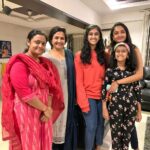 Surabhi Santosh Instagram – With my onscreen baby girl and her beautiful family ❣️ 
@ananyamusical 
@aditimusical